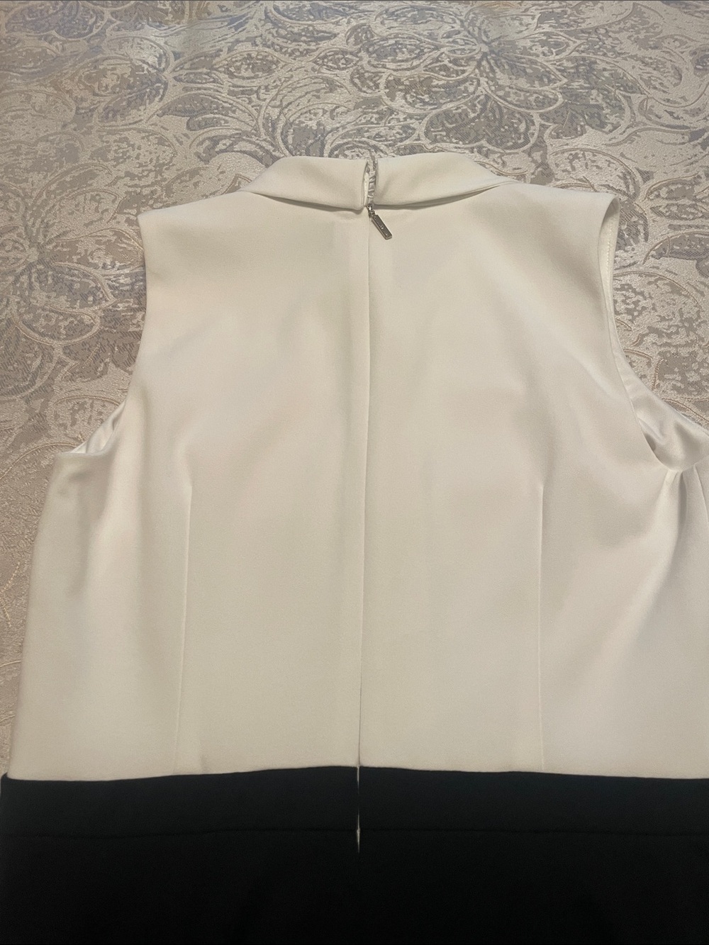 Karl Lagerfeld Black and White Bow Dress Size 4 Worn Once - Picture 9 of 12